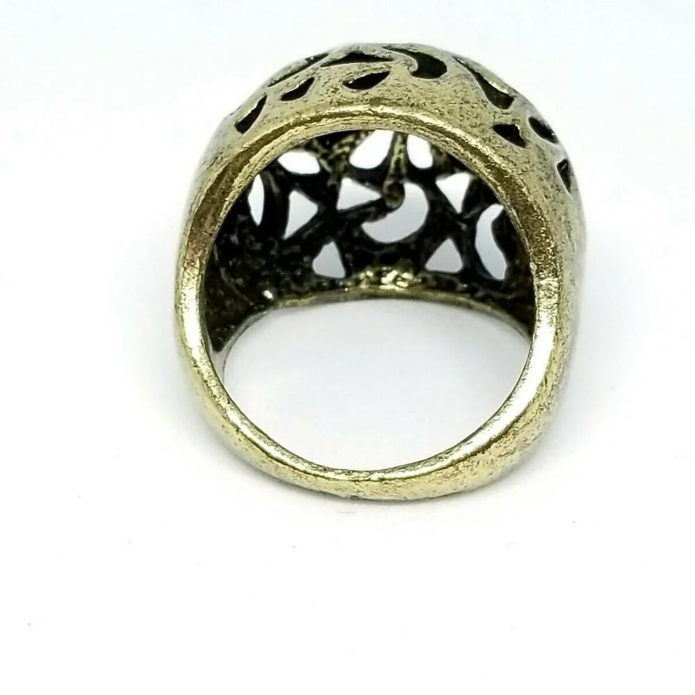 Flower Filigree Dome Gold Tone Retro Ring 9